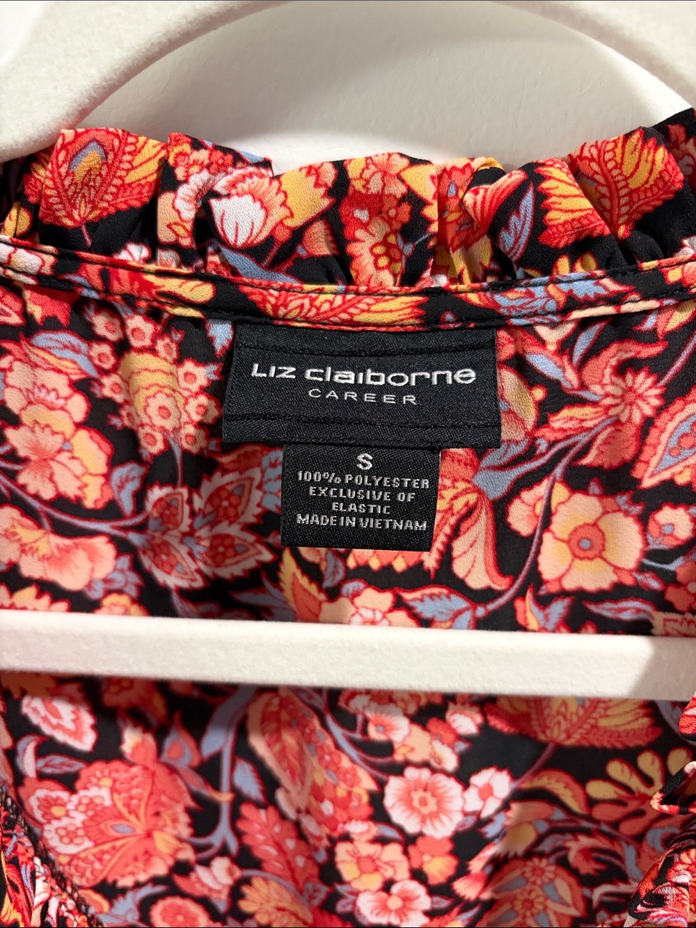 Floral Ruffle Sleeveless Top - Picture 2 of 4